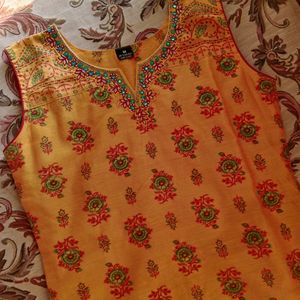 Yellow Kurta Urgent Sale Only 400