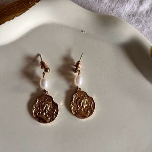 Ancient Stamp Golden Earring