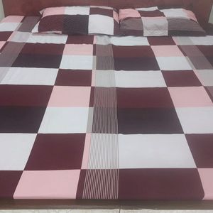 Peach And Brown Bedsheet