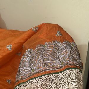 Pakistani Suit With Net Dupatta