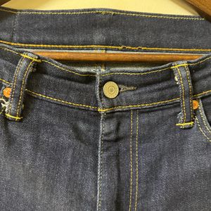 Levis Men 513 Jeans