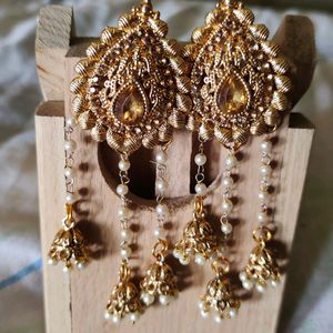 Beautiful Golden 💖 Colour Earrings 😍