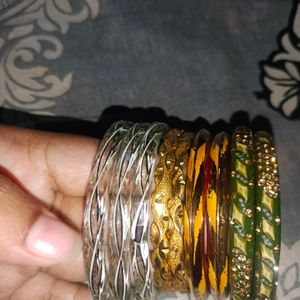 2.4 Ke Bangles