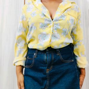 Beautiful Yellow Flowery Shirt(Unused)💛