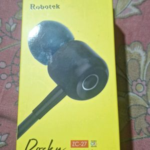 Robotek Type C Earphone Unused And New