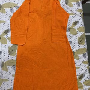 woman kurta