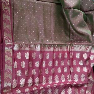 Beautiful Dual Tone Silk Saree