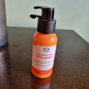 THE BODY SHOP VITAMIN C LIQUID PEEL GLOW REVEAL