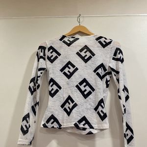 Attrcative Black And White Printed Top