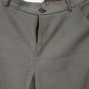 Formal White & Black Checks Pant.