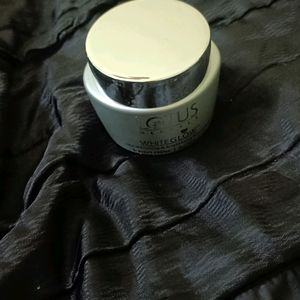 Lotus Herbals WhiteGlow Cream