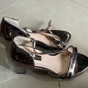 Silver heel