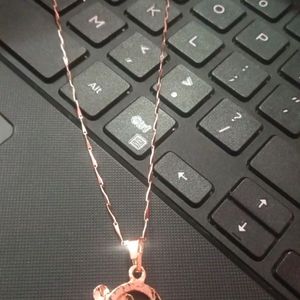 Very Elegant Chain With Butterfly Pendent