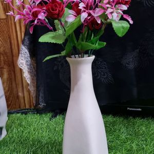 Chimini Bottel Vase.....