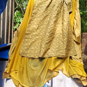 Golden Kurta Dupatta Set With Pant