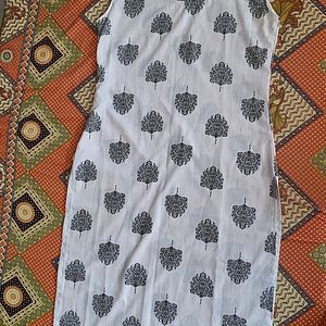 Designer White Printed Straight Kurti