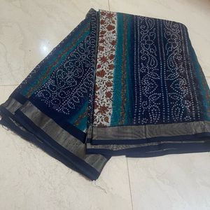 Navy Blue Floral And Bandhani Print Saree