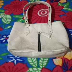 Hand Bag Good Condition