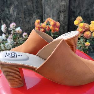 Women Brown Solid Block Heels - UK 6