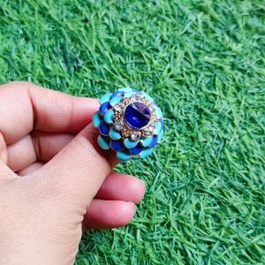 Blue Daimond Stone & Flower Ring