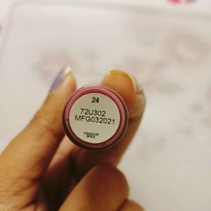 Combo Of Lipstick And Earrings