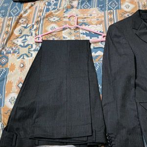 Coat 42"With Pants34",peter England,brownish Black