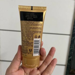 Lakme Sun Expert Primer + Sunscreen, SPF 50 PA+++