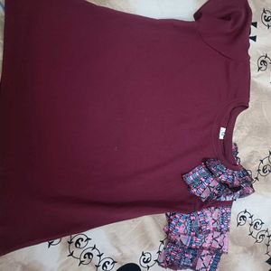 Beautiful Designer Top With Sleeves Design In Xl