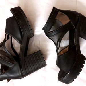 SSS Block Heels Black