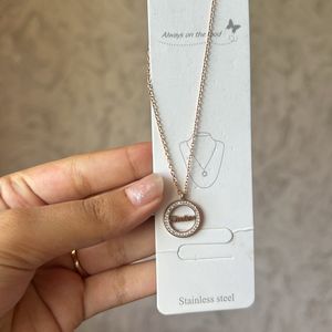 Minimal Necklace