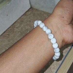 White Howlite Crystal Bead Bracelet