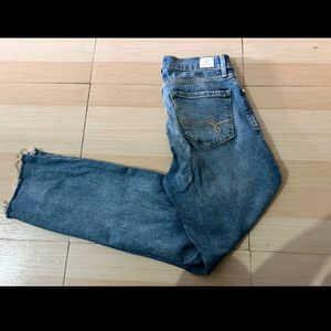 Levis Damaged Straight Fit Jeans