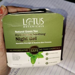 Lotus Gel Night Cream