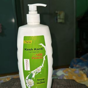 Patanjali Kesh Kanti Milk Protein Hair Cleaner