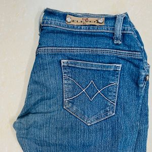 Dark Blue 3/4th Denim Size 30