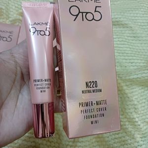 LAKME 9TO5 PRIMER+MATTE PERFECT COVER FOUNDATION