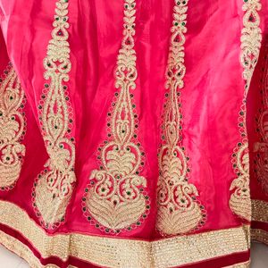 Unstitched Bridal Lehenga+🎁