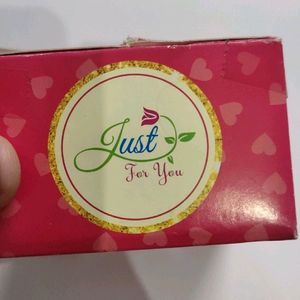 GIFT WITH GIFTBOX