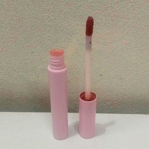 Blush, Brush, Lip Liner, Eyebrow Liner. Makeup Set