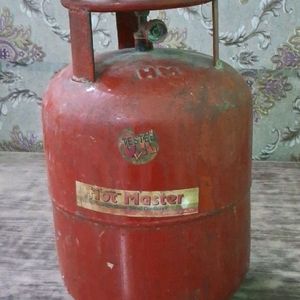 Small Cylinder With Gas Filled