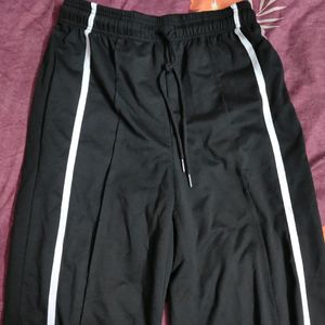 Urbanic Trackpants Size m