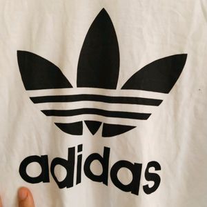 ORIGINAL Adidas Originals Logo  Tshirt