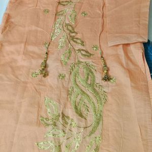 Pakistani 3 Peice Stitched Suit Sila Hua Dress