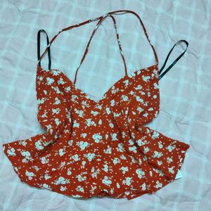 Forever21 FLORAL PRINTED CRISS CROSS BACK STAPPY