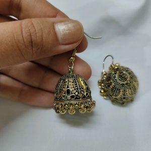 Golden Jhumka