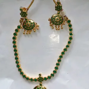 Green Traditional Model Gold Jewellery