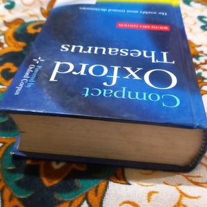 OXFORD THESAURUS (DICTIONARY)