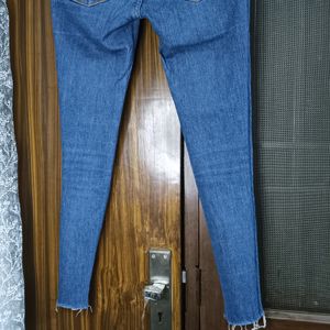 Blue Damaged Jeans For Women