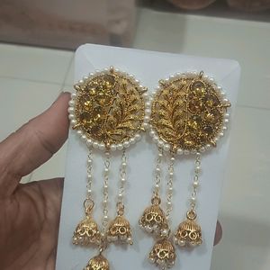 Golden Colour Earings