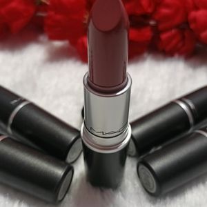 MAC CREMSHEEN LIPSTICK